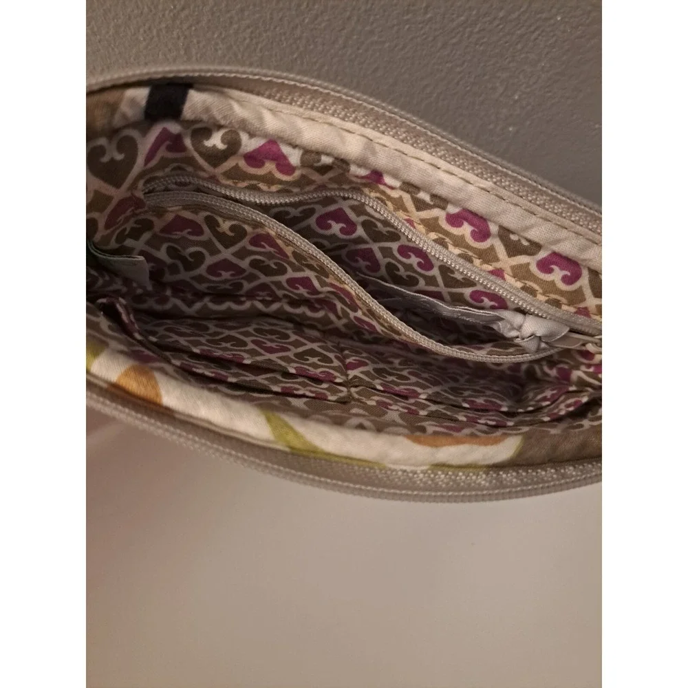 Vera Bradley Wristlet In Portobello Road Inside Zipper Pocket‎ And 4 Card Slots